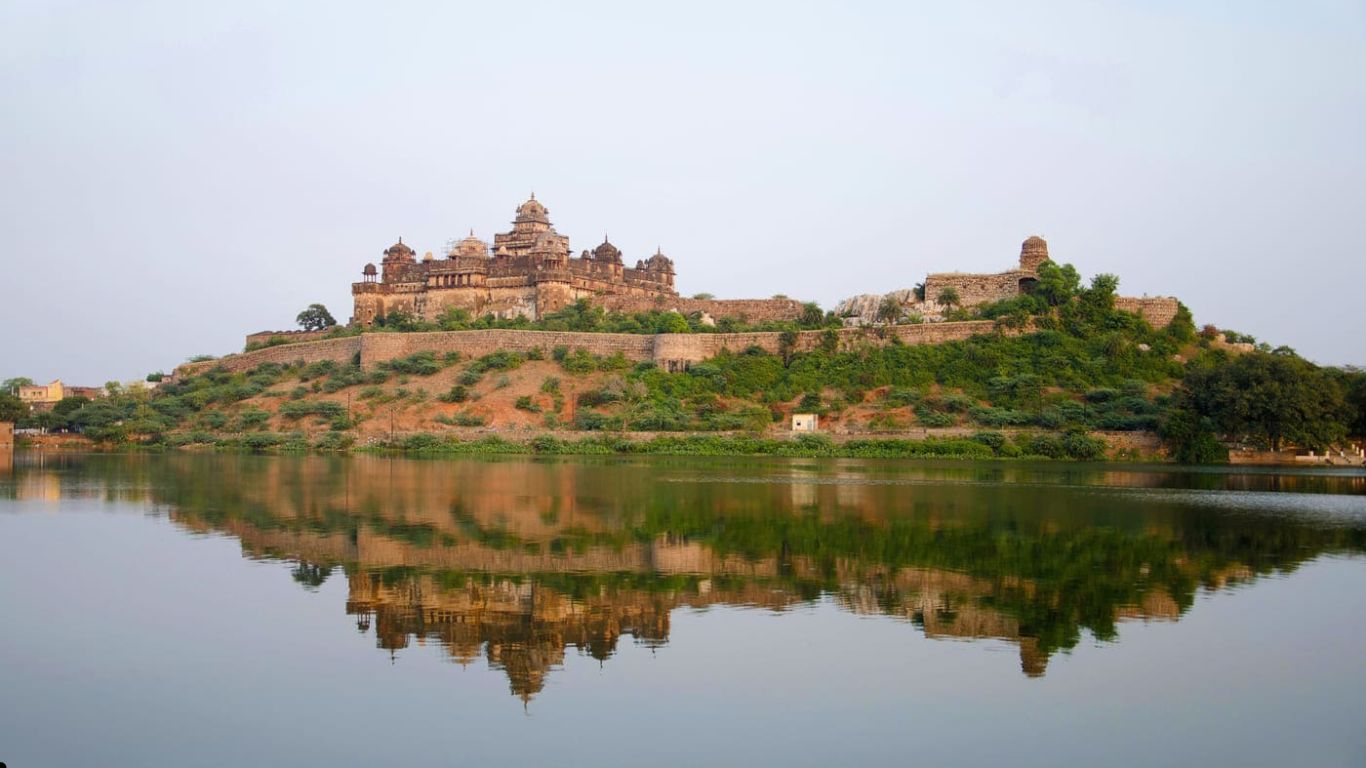 Datia Visit with Gwalior travel services